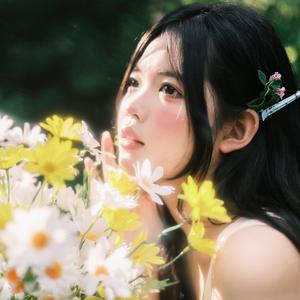 范厚薇